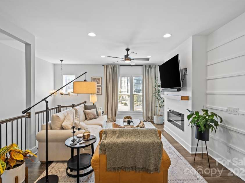 2863 Grand Union Way, Charlotte, NC 28209.  MLS# CAR4255698, YatesRealty ID 13555. 