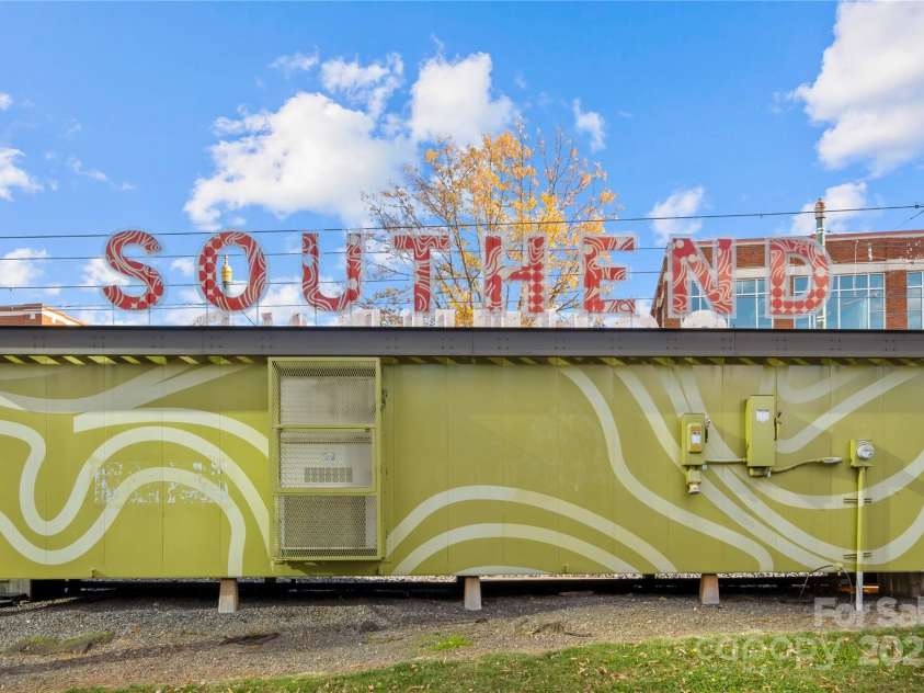 2863 Grand Union Way, Charlotte, NC 28209.  MLS# CAR4255698, YatesRealty ID 13555. 