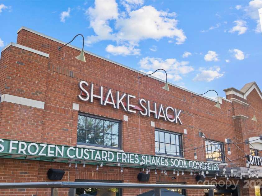 2863 Grand Union Way, Charlotte, NC 28209.  MLS# CAR4255698, YatesRealty ID 13555. 