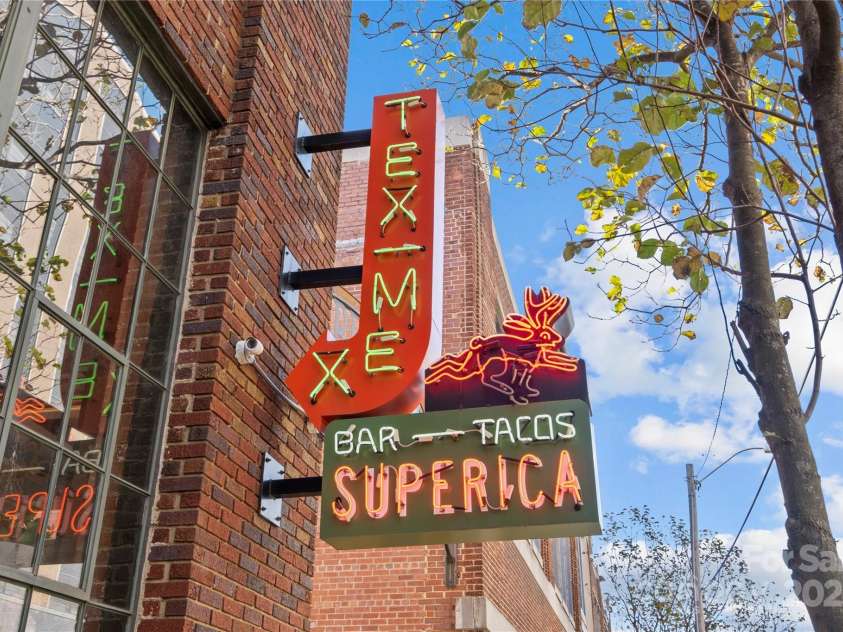 2863 Grand Union Way, Charlotte, NC 28209.  MLS# CAR4255698, YatesRealty ID 13555. 