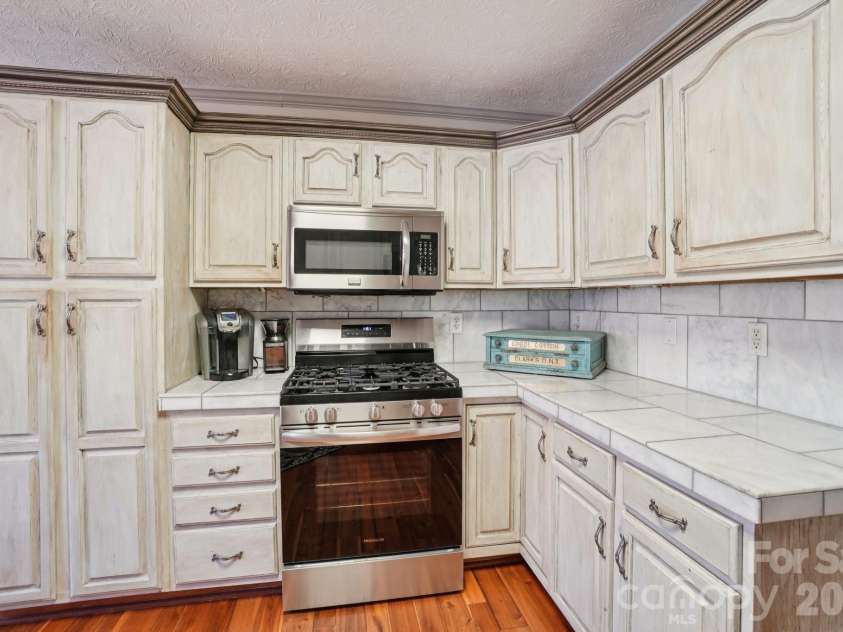 4005 Little River Road, Hendersonville, NC 28739.  MLS# CAR4352423, YatesRealty ID 13556. 