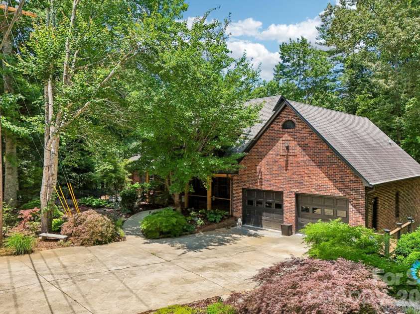 4005 Little River Road, Hendersonville, NC 28739.  MLS# CAR4352423, YatesRealty ID 13556. 