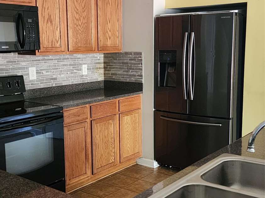 616 Mountain Quail Drive, Charlotte, NC 28216.  MLS# CAR4247404, YatesRealty ID 13557. 