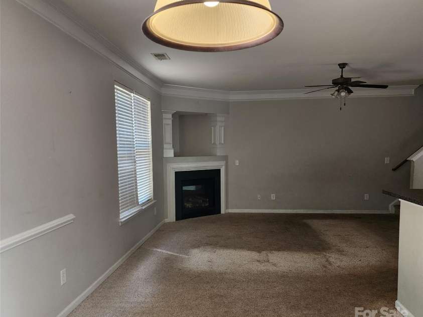 616 Mountain Quail Drive, Charlotte, NC 28216.  MLS# CAR4247404, YatesRealty ID 13557. 