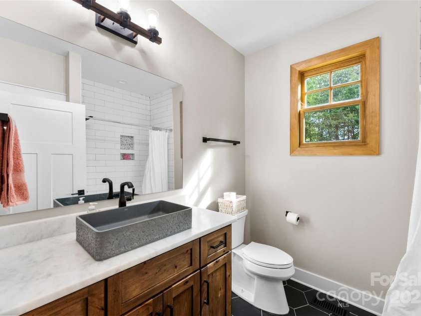 4453 Buffalo Shoals Road, Maiden, NC 28650.  MLS# CAR4251546, YatesRealty ID 13559. 