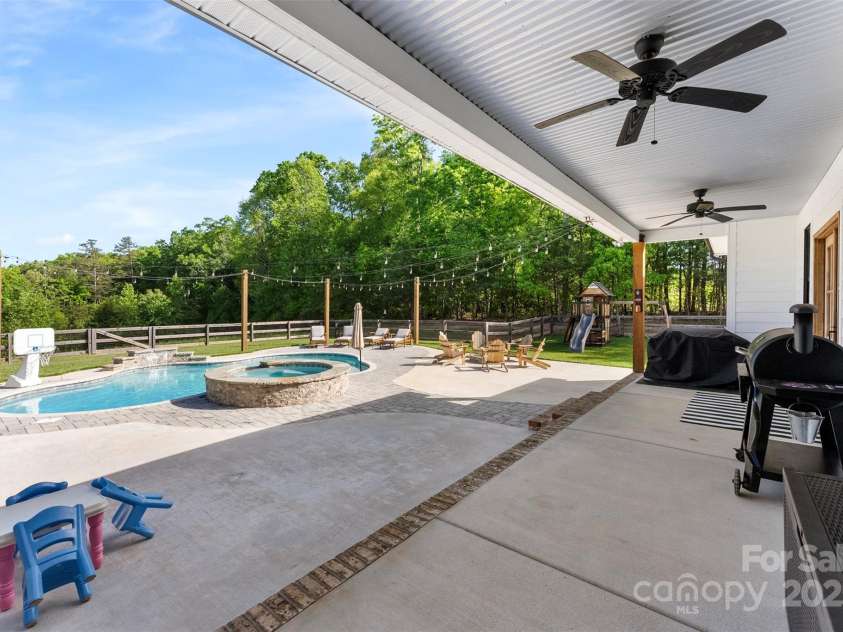 4453 Buffalo Shoals Road, Maiden, NC 28650.  MLS# CAR4251546, YatesRealty ID 13559. 