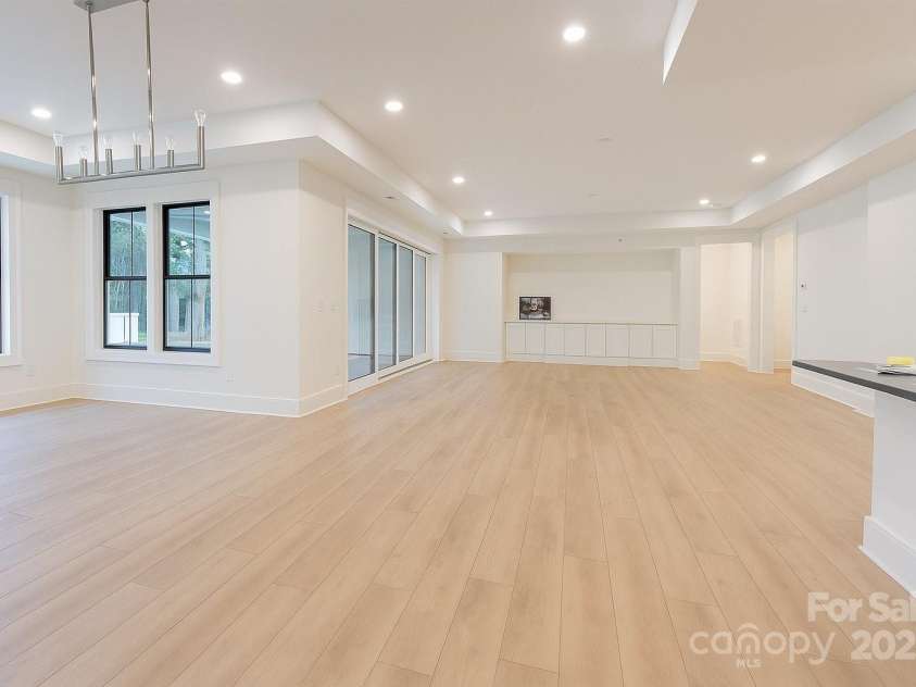 1519 Lynway Drive, Charlotte, NC 28203.  MLS# CAR4298826, YatesRealty ID 1356. Certain images have been virtually staged or digitally modified to demonstrate potential layout, furnishings, or finishes. These images are for illustrative purposes only and do not represent current furnishings or comple