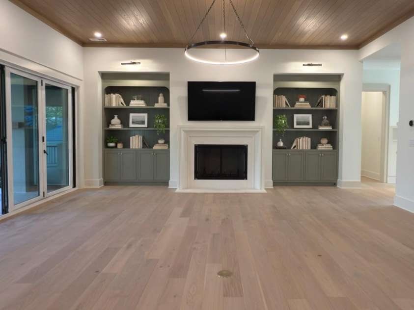 1519 Lynway Drive, Charlotte, NC 28203.  MLS# CAR4298826, YatesRealty ID 1356. Certain images have been virtually staged or digitally modified to demonstrate potential layout, furnishings, or finishes. These images are for illustrative purposes only and do not represent current furnishings or comple