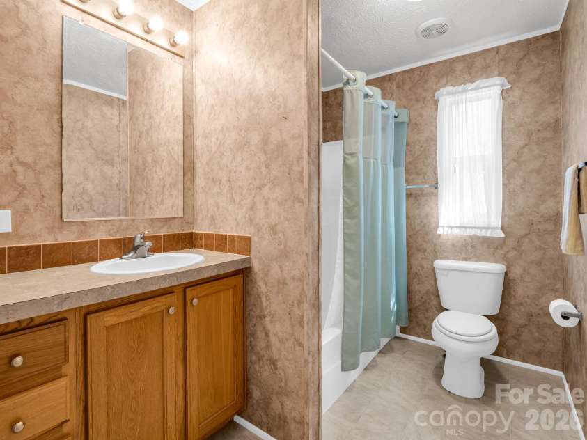 342 Lee Cudd Road, Rutherfordton, NC 28139.  MLS# CAR4344516, YatesRealty ID 13561. Hall Bath