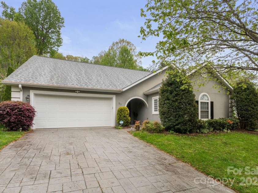 57 Stonebridge Drive, Asheville, NC 28805.  MLS# CAR4216613, YatesRealty ID 13561. 