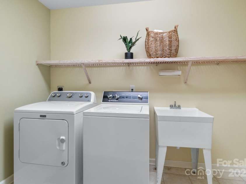 57 Stonebridge Drive, Asheville, NC 28805.  MLS# CAR4216613, YatesRealty ID 13561. 