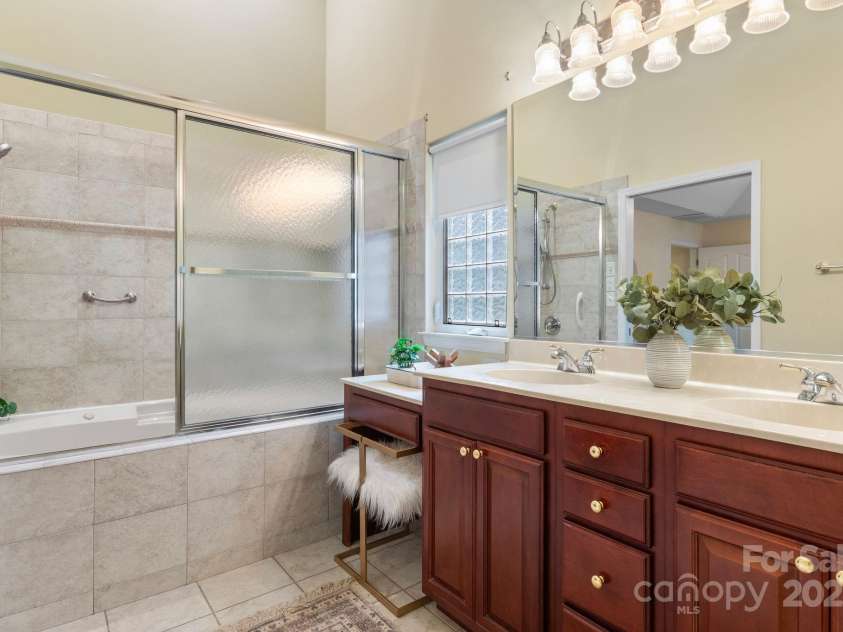 57 Stonebridge Drive, Asheville, NC 28805.  MLS# CAR4216613, YatesRealty ID 13561. 