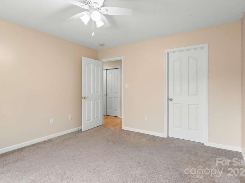 57 Stonebridge Drive, Asheville, NC 28805.  MLS# CAR4216613, YatesRealty ID 13561. 