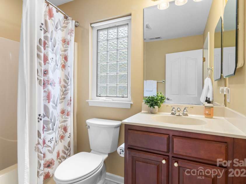 57 Stonebridge Drive, Asheville, NC 28805.  MLS# CAR4216613, YatesRealty ID 13561. 