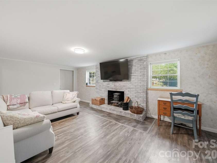 1730 Hamilton Street, Hickory, NC 28602.  MLS# CAR4368375, YatesRealty ID 13562. Den in basement 