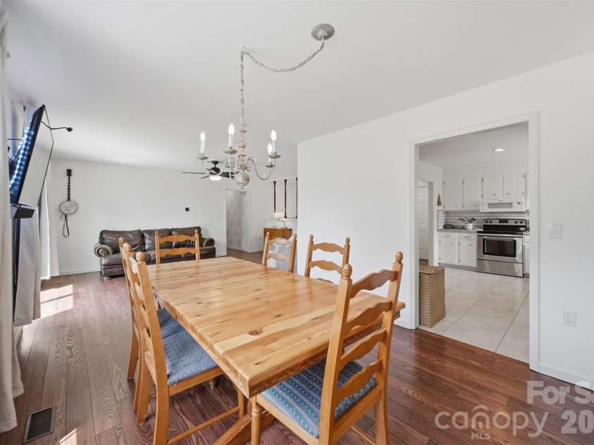 1730 Hamilton Street, Hickory, NC 28602.  MLS# CAR4368375, YatesRealty ID 13562. Dining area 