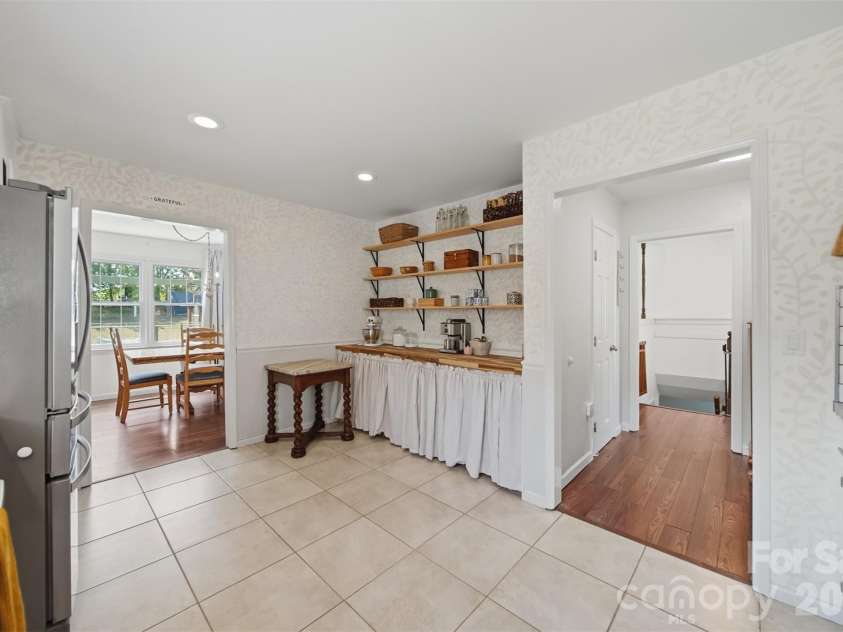 1730 Hamilton Street, Hickory, NC 28602.  MLS# CAR4368375, YatesRealty ID 13562. Kitchen with extra nook featuring open shelving