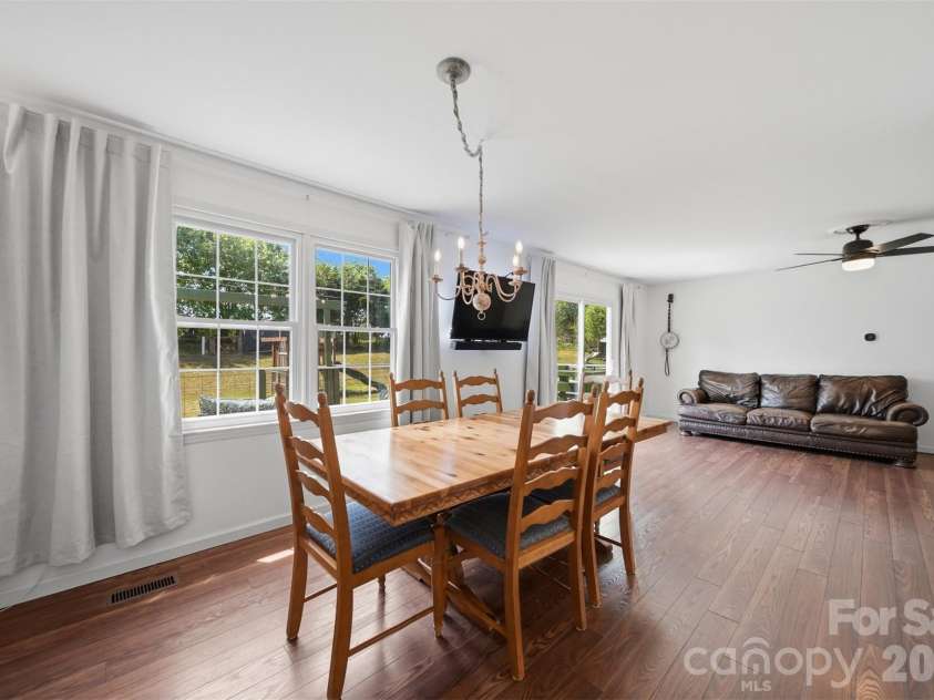1730 Hamilton Street, Hickory, NC 28602.  MLS# CAR4368375, YatesRealty ID 13562. Open living and dining area