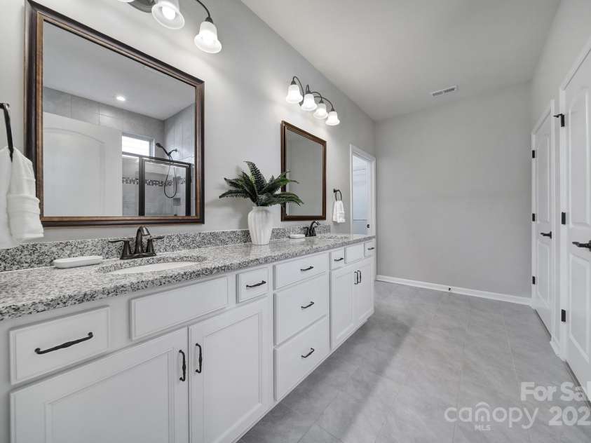2364 Delaney Drive, Fort Mill, SC 29715.  MLS# CAR4259371, YatesRealty ID 13566. 