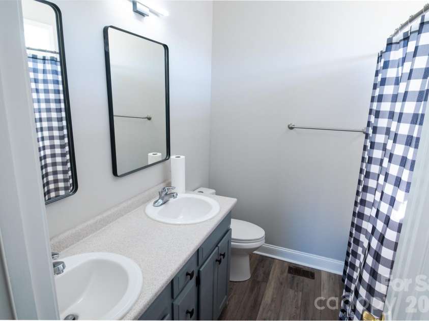 1009 Preston Drive, Lowell, NC 28098.  MLS# CAR4357037, YatesRealty ID 13567. 