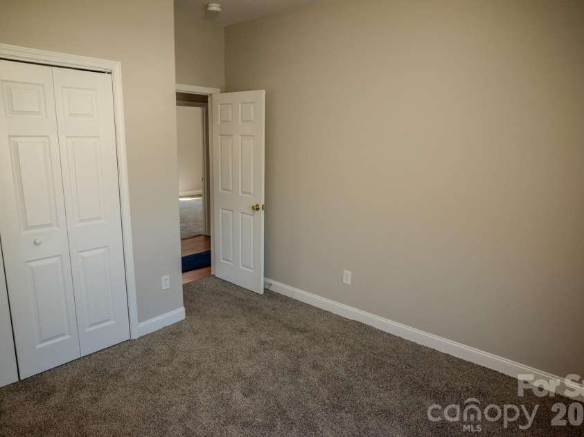 1009 Preston Drive, Lowell, NC 28098.  MLS# CAR4357037, YatesRealty ID 13567. 