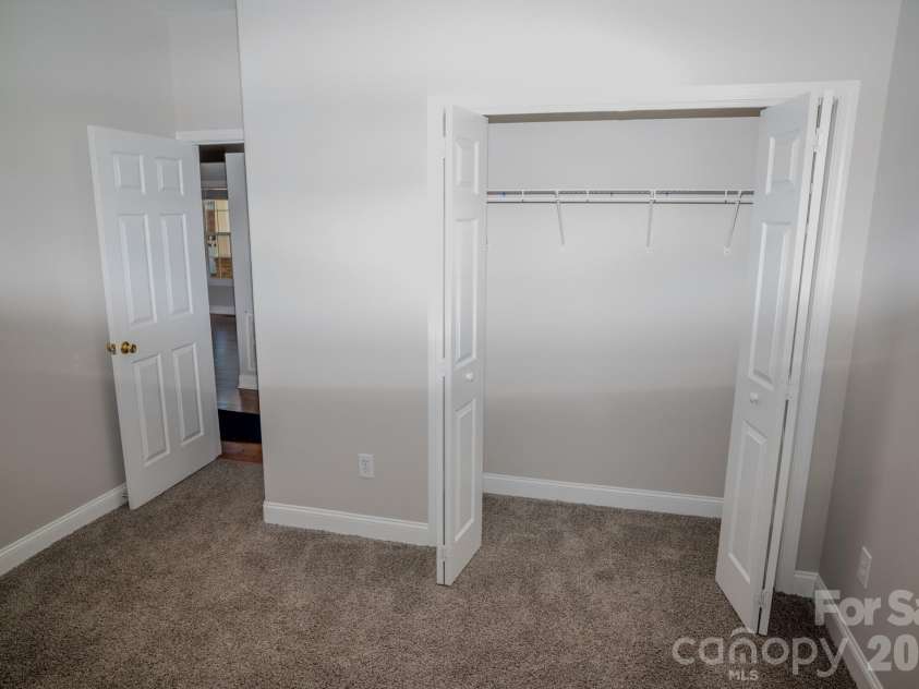 1009 Preston Drive, Lowell, NC 28098.  MLS# CAR4357037, YatesRealty ID 13567. 