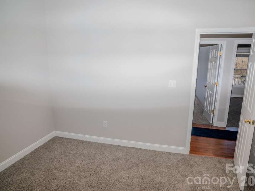 1009 Preston Drive, Lowell, NC 28098.  MLS# CAR4357037, YatesRealty ID 13567. 