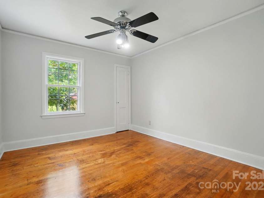 3221 Cosby Place, Charlotte, NC 28205.  MLS# CAR4240155, YatesRealty ID 13567. Bedroom #3
