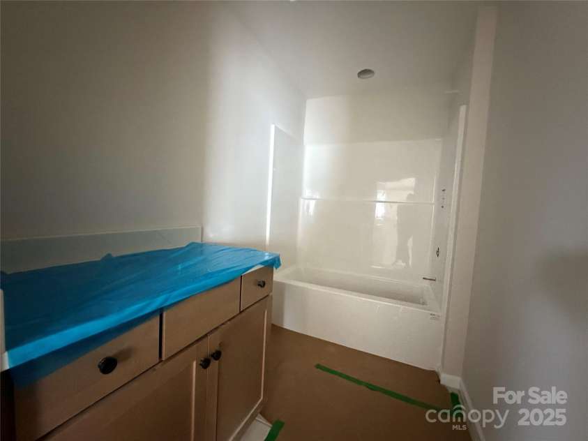 2210 Camber Drive, Gastonia, NC 28054.  MLS# CAR4223870, YatesRealty ID 13569. Bath 3