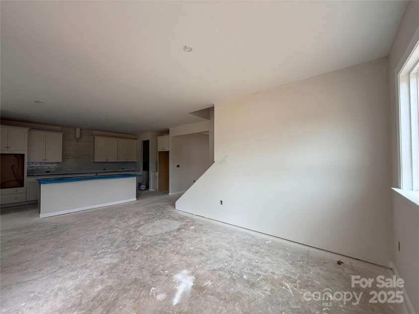 2210 Camber Drive, Gastonia, NC 28054.  MLS# CAR4223870, YatesRealty ID 13569. Morning Room/Kitchen