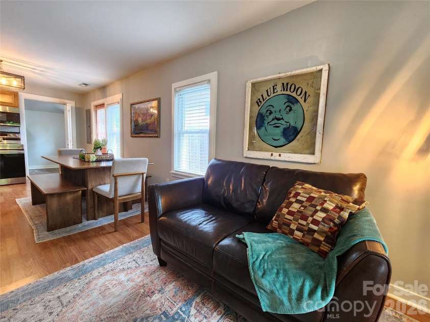 71 Fifth Avenue, Asheville, NC 28806.  MLS# CAR4290691, YatesRealty ID 13569. 
