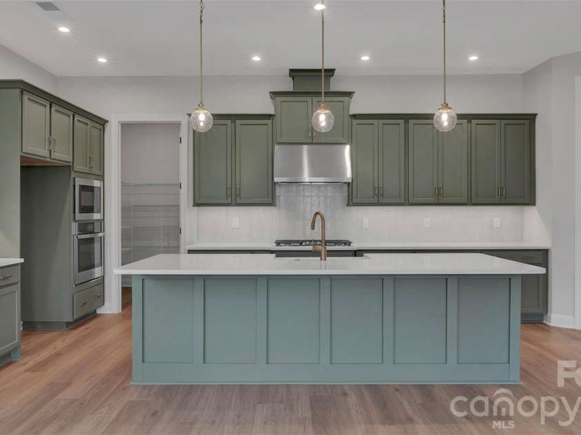 3023 Lake Como Drive, Monroe, NC 28110.  MLS# CAR4281950, YatesRealty ID 1357. Kitchen with large island
