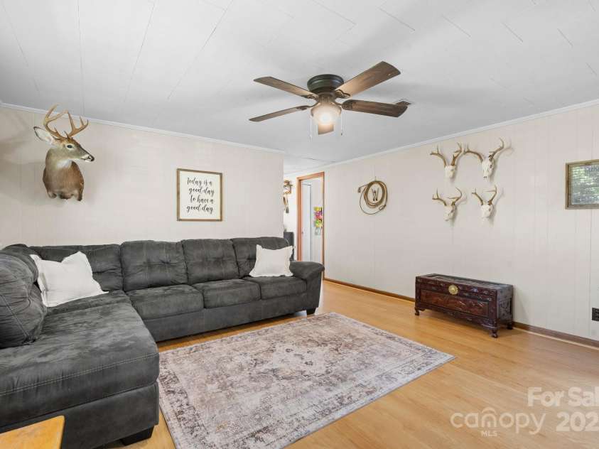 4196 Mountain View Circle, Lenoir, NC 28645.  MLS# CAR4227703, YatesRealty ID 1357. 