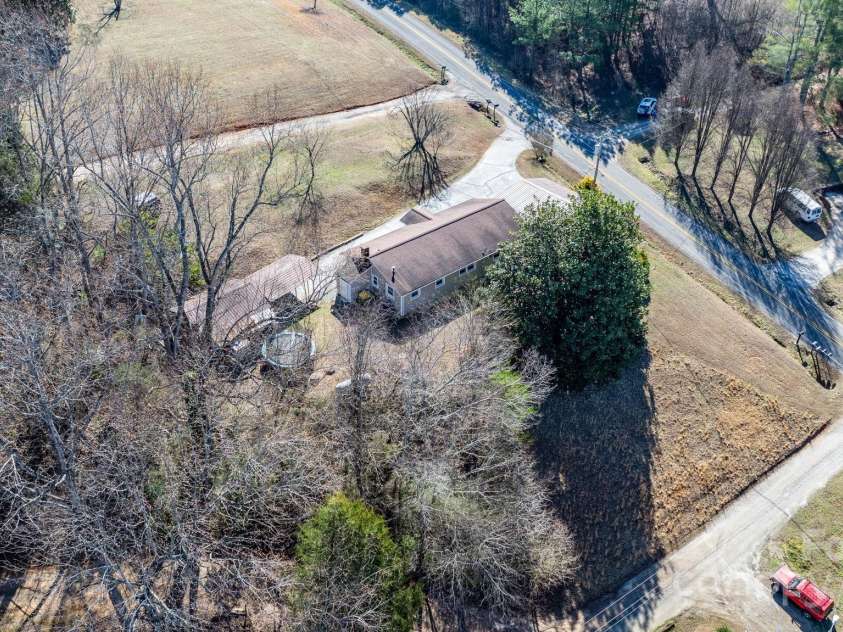 4196 Mountain View Circle, Lenoir, NC 28645.  MLS# CAR4227703, YatesRealty ID 1357. 