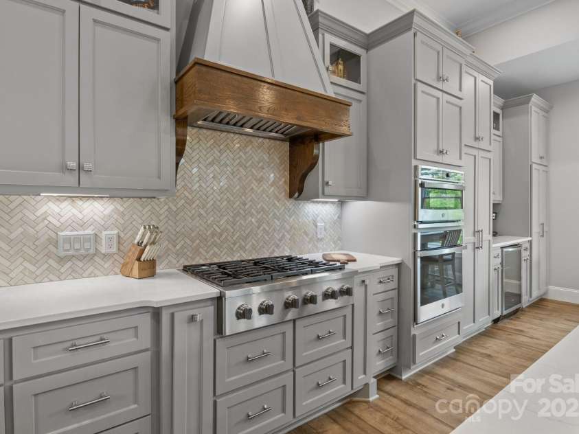 5360 Low Country Road, Lenoir, NC 28645.  MLS# CAR4252044, YatesRealty ID 1357. Kitchen