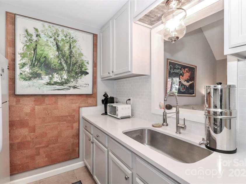 452 Main Street, Davidson, NC 28036.  MLS# CAR4233855, YatesRealty ID 13570. 