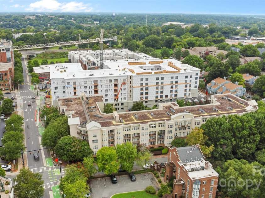 405 7th Street, Charlotte, NC 28202.  MLS# CAR4295582, YatesRealty ID 13571. 