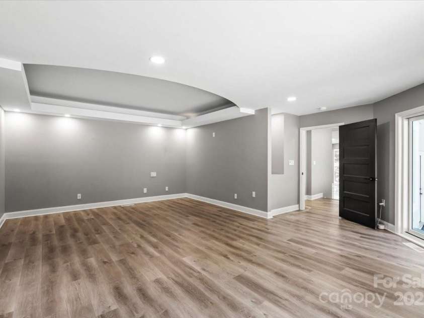 4129 Carnoustie Lane, Charlotte, NC 28210.  MLS# CAR4278123, YatesRealty ID 13572. 