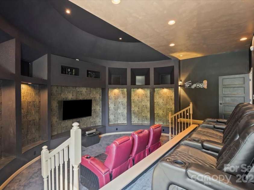 4129 Carnoustie Lane, Charlotte, NC 28210.  MLS# CAR4278123, YatesRealty ID 13572. 