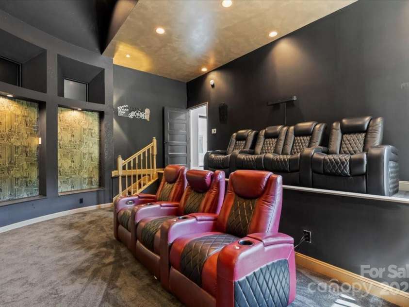 4129 Carnoustie Lane, Charlotte, NC 28210.  MLS# CAR4278123, YatesRealty ID 13572. 