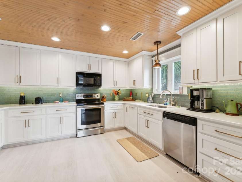 310 56th Avenue, North Myrtle Beach, SC 29582.  MLS# CAR4259090, YatesRealty ID 13573. 