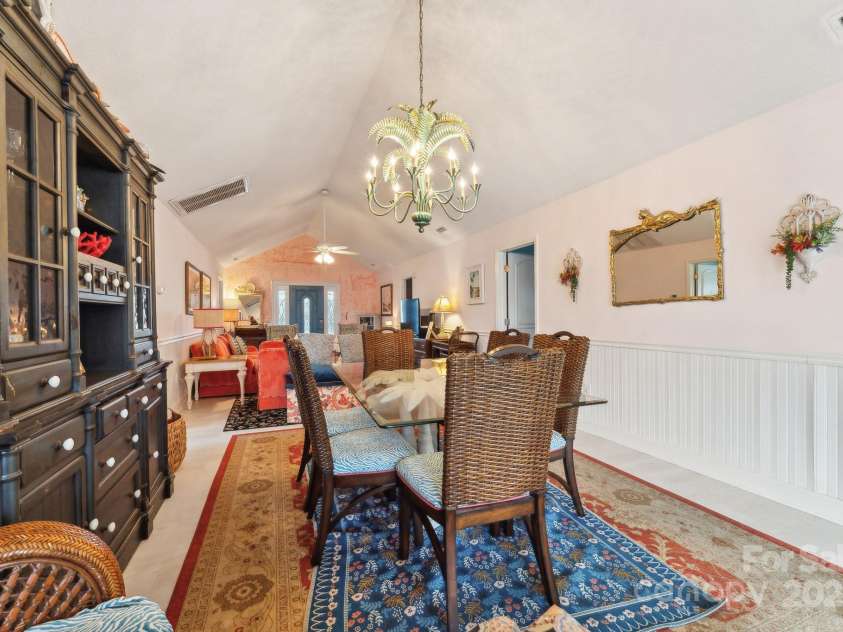 310 56th Avenue, North Myrtle Beach, SC 29582.  MLS# CAR4259090, YatesRealty ID 13573. 