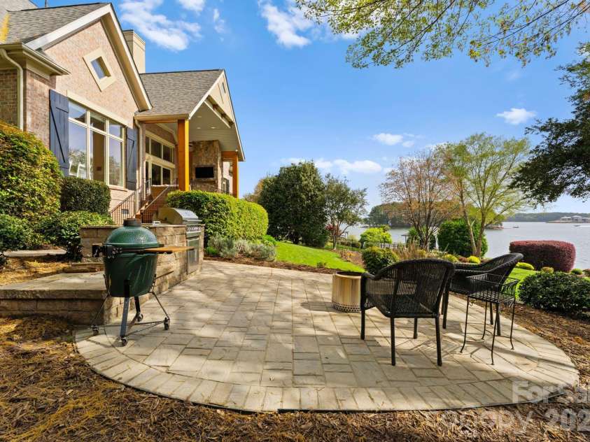 4628 Sierra View Drive, Denver, NC 28037.  MLS# CAR4348961, YatesRealty ID 13575. 