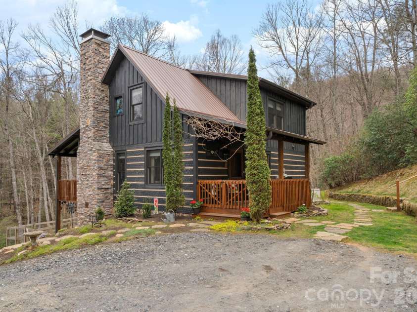 117 Deelani Trail, Fleetwood, NC 28626.  MLS# CAR4369729, YatesRealty ID 13577. 