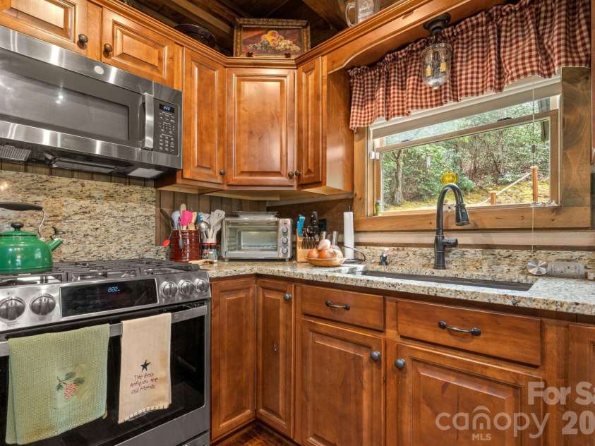 117 Deelani Trail, Fleetwood, NC 28626.  MLS# CAR4369729, YatesRealty ID 13577. 