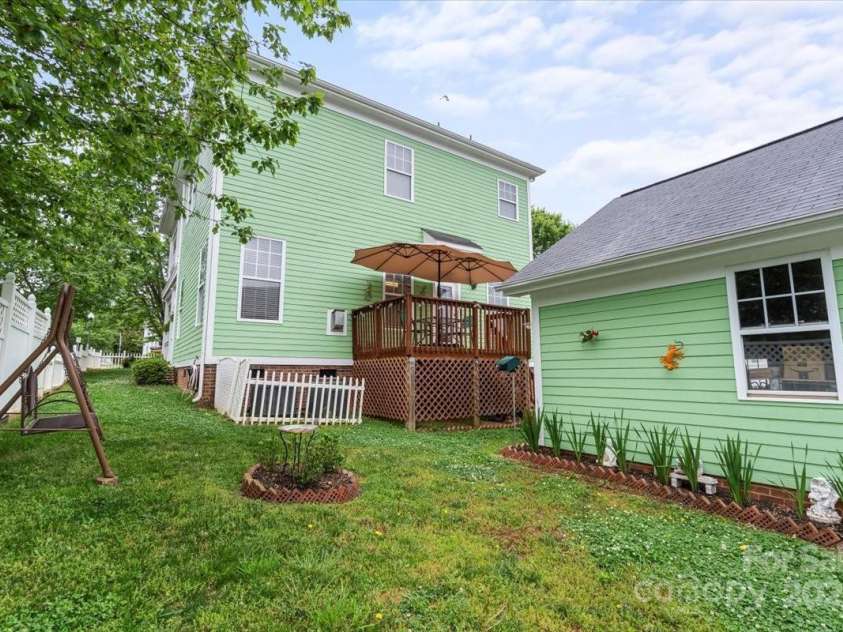 136 Water Oak Drive, Mooresville, NC 28117.  MLS# CAR4251359, YatesRealty ID 13577. 