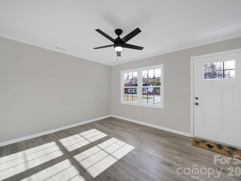 2509 Oxford Circle, Lancaster, SC 29720.  MLS# CAR4324944, YatesRealty ID 13578. 