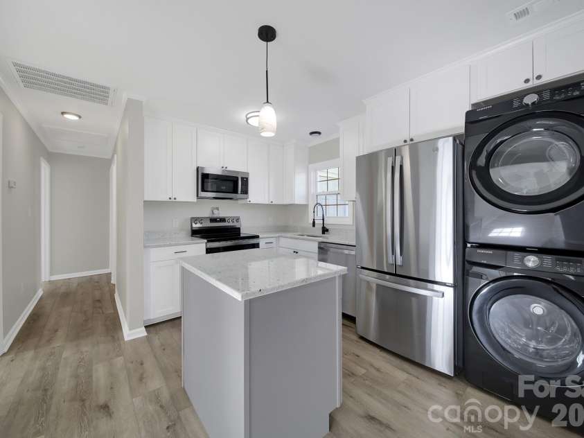 2509 Oxford Circle, Lancaster, SC 29720.  MLS# CAR4324944, YatesRealty ID 13578. 