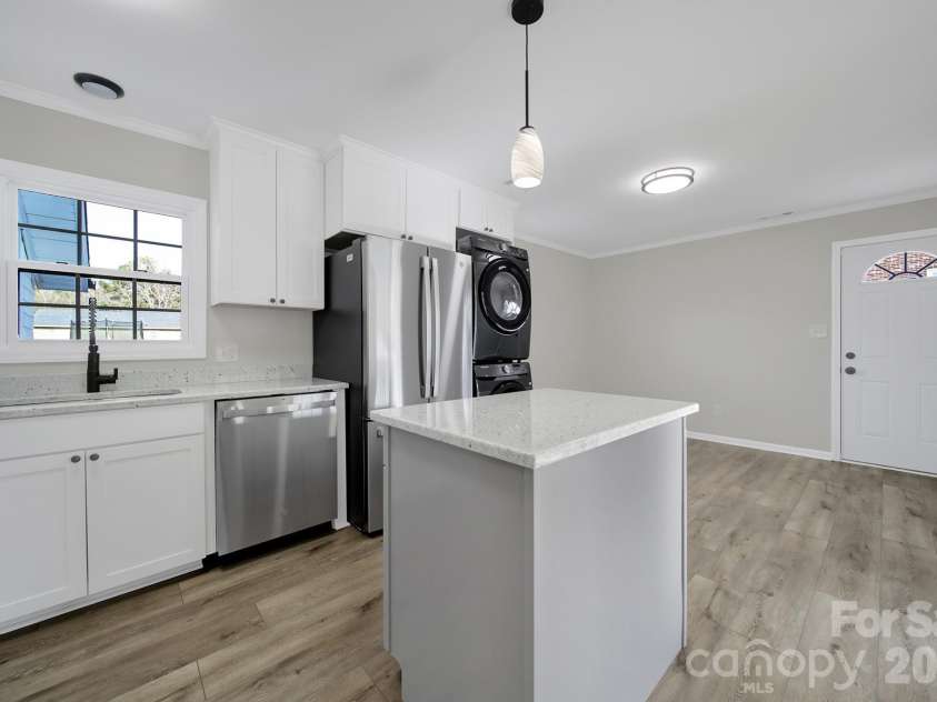 2509 Oxford Circle, Lancaster, SC 29720.  MLS# CAR4324944, YatesRealty ID 13578. 