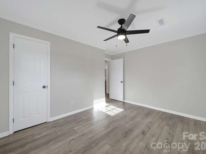 2509 Oxford Circle, Lancaster, SC 29720.  MLS# CAR4324944, YatesRealty ID 13578. 